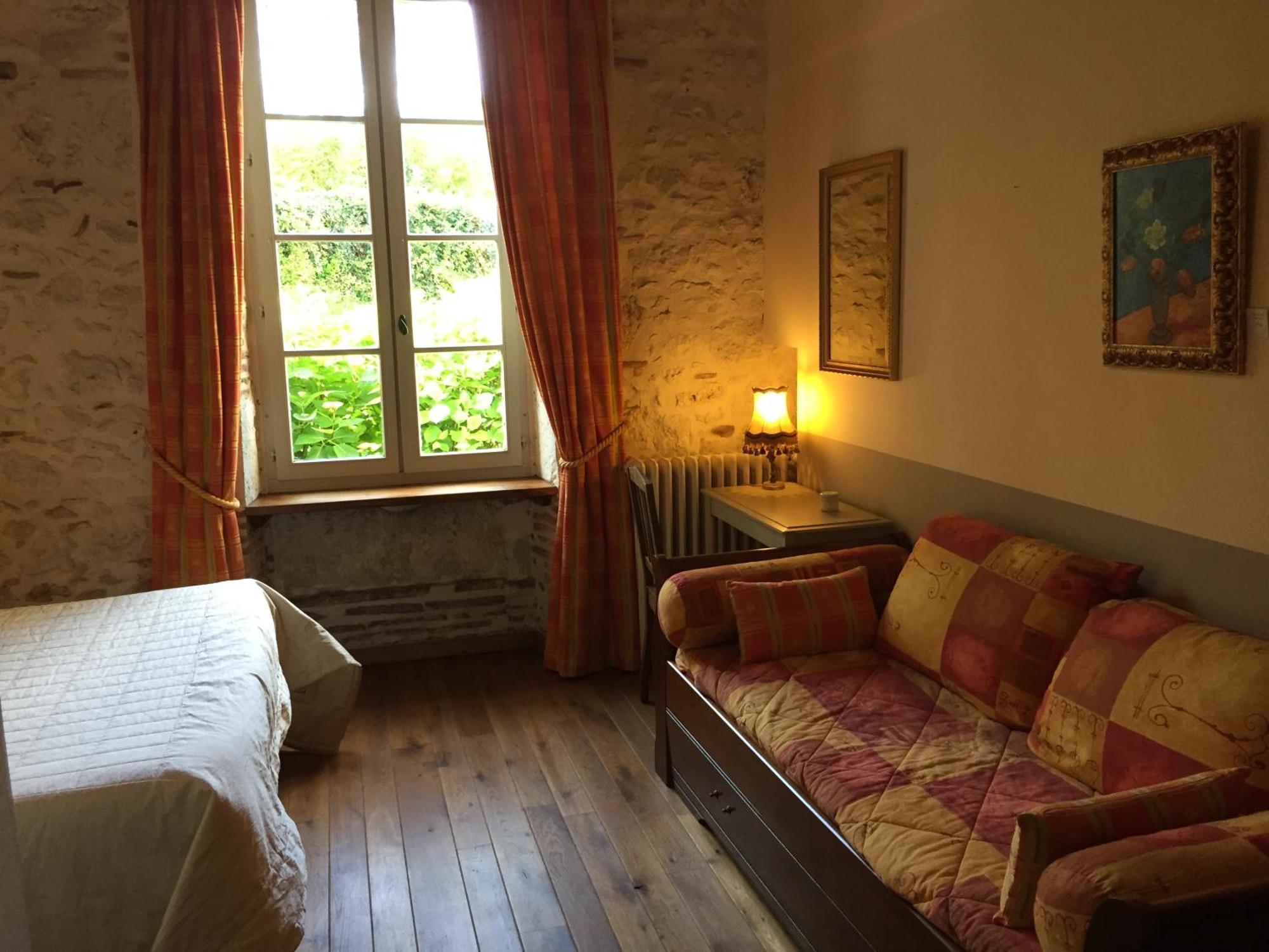 Les Huguets Acomodação com café da manhã Villeneuve-sur-Lot Quarto foto
